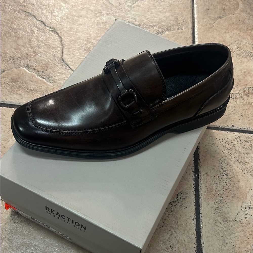 Kenneth Cole Reaction Dark Brown Leather Loafers  New